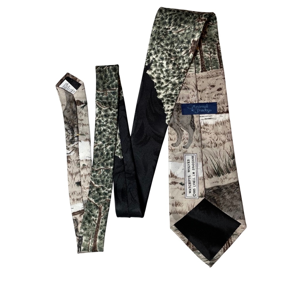 VTG Animal Tracks Watchful Wolves 1995 Lynell LW Bradshaw Novelty Necktie Mens - Picture 7 of 7